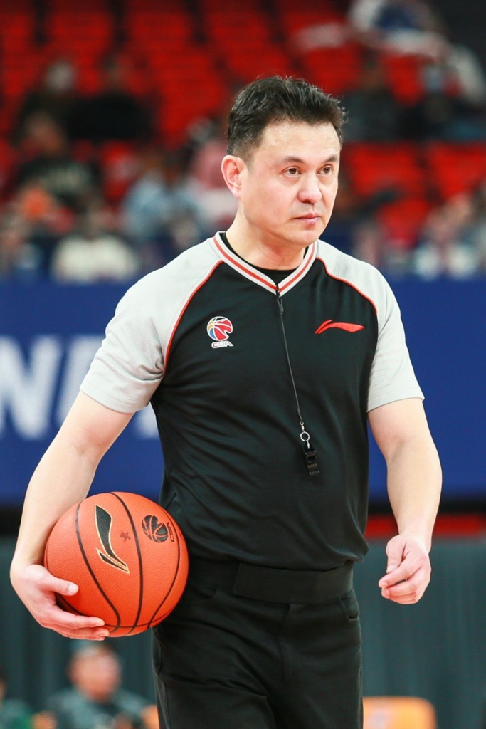 FIBA25-27周期全球篮球裁判员及临场代表注册中国名单：段铸领衔